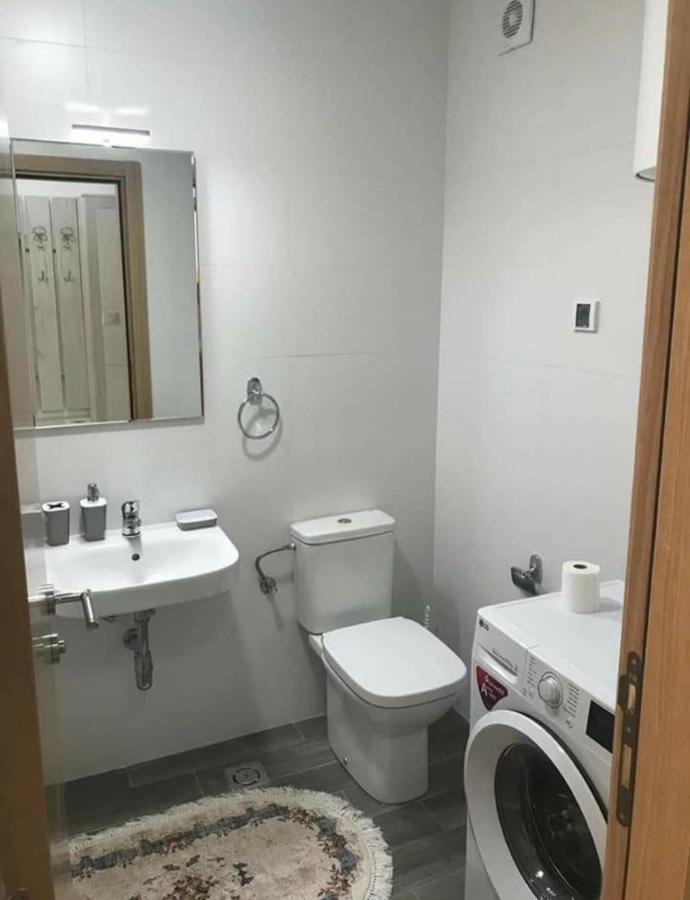 Kenza Jednosobni Stanovi Apartment พอดโกริกา ภายนอก รูปภาพ