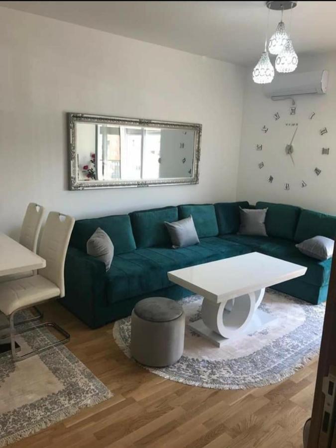 Kenza Jednosobni Stanovi Apartment พอดโกริกา ภายนอก รูปภาพ