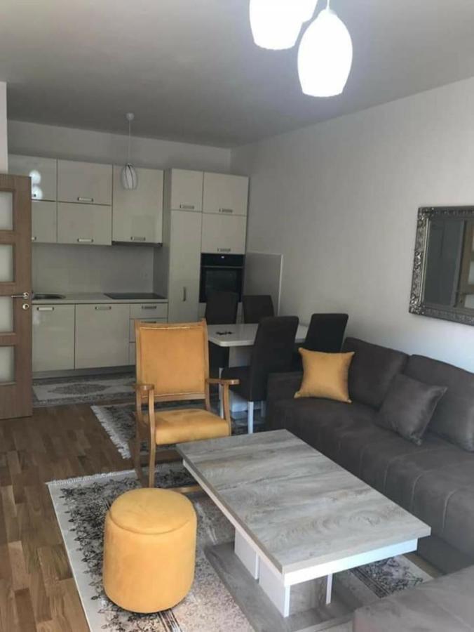 Kenza Jednosobni Stanovi Apartment พอดโกริกา ภายนอก รูปภาพ