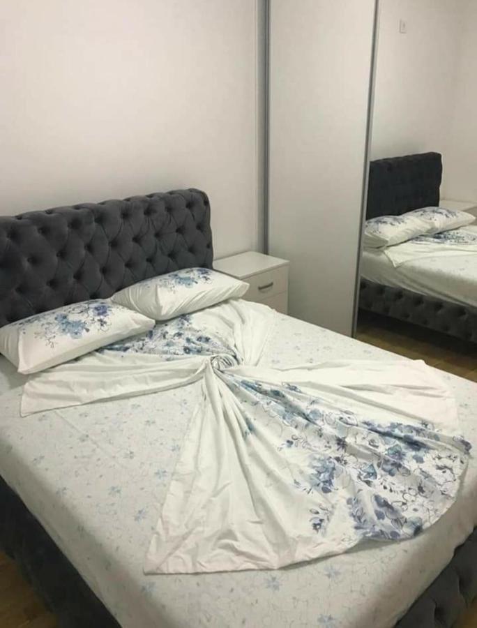 Kenza Jednosobni Stanovi Apartment พอดโกริกา ภายนอก รูปภาพ