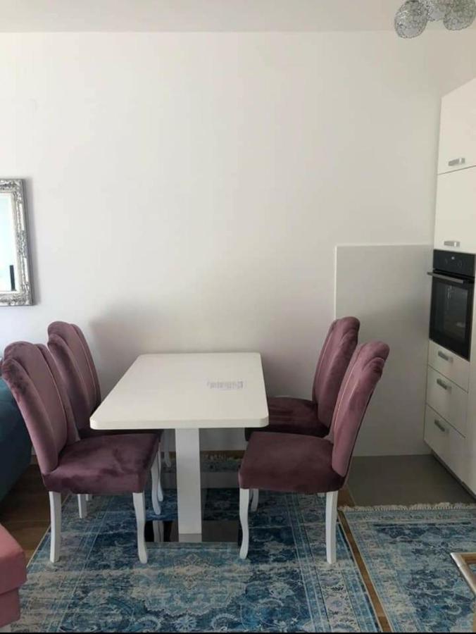 Kenza Jednosobni Stanovi Apartment พอดโกริกา ภายนอก รูปภาพ